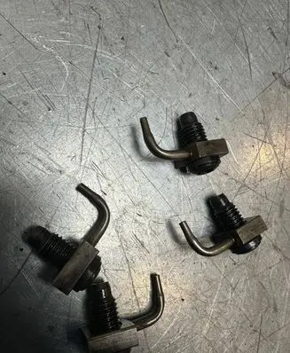 Volkswagen PASSAT B6 Fuel injectors set CAG