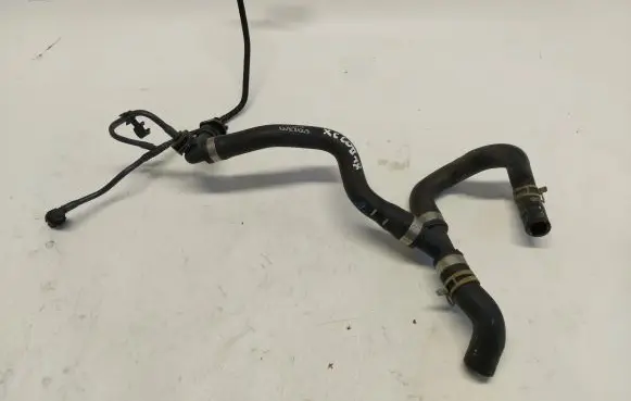 Volvo XC60 Engine coolant pipe/hose 313368145