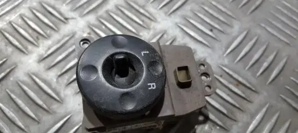 KIA Rio Wing mirror switch 935301g600 93530-1g600