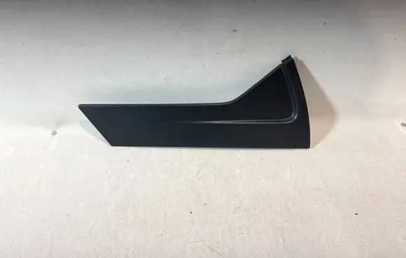 Renault Captur Rear door glass trim molding 822347058R