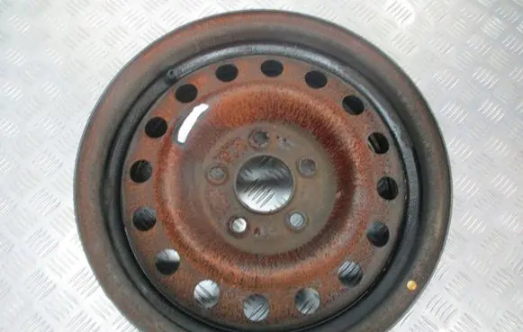 Nissan Almera Tino R15 steel rim 