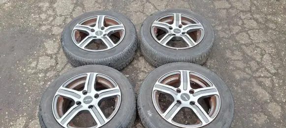 KIA Cerato R15 alloy rim 