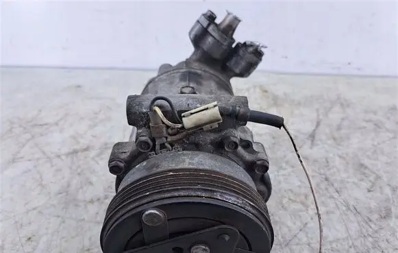 Renault Thalia II Air conditioning (A/C) compressor (pump) 04678011862