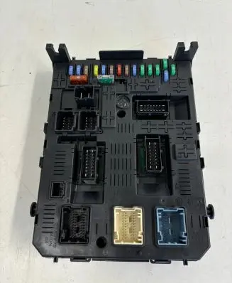 Citroen C5 Fuse module 9666895480 966689548001