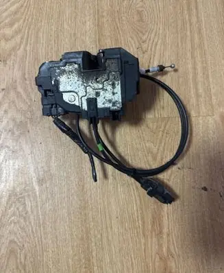 Nissan Micra Front door lock 