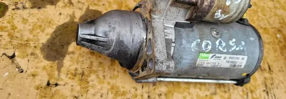 Opel Corsa D Starter motor 55221292 TS18E33 27C80427SZB