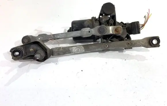 Peugeot 107 Front wiper linkage and motor
