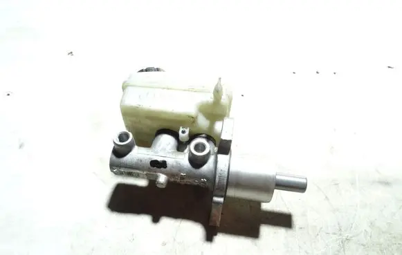 Mercedes-Benz B W245 Master brake cylinder A1694300202
