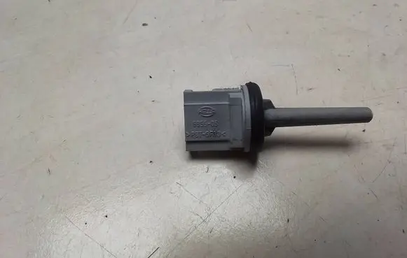 Volkswagen Golf IV Interior temperature sensor 1J0907543