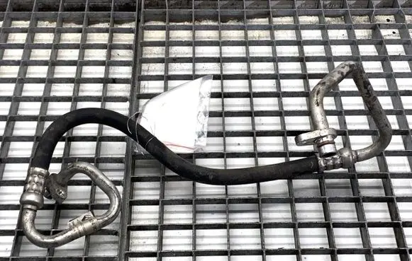 Dacia Duster II Air conditioning (A/C) pipe/hose 924902890R