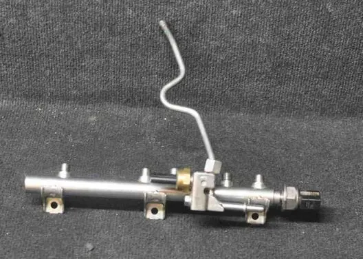 BMW 3 E90 E91 Fuel main line pipe 7537319