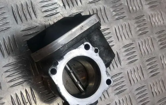 Volkswagen Golf IV Throttle valve 3230087