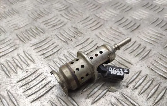 Peugeot 2008 II AdBlue injector 9813930180