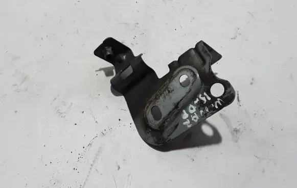 Volkswagen Touareg III Fender mounting bracket 760821168