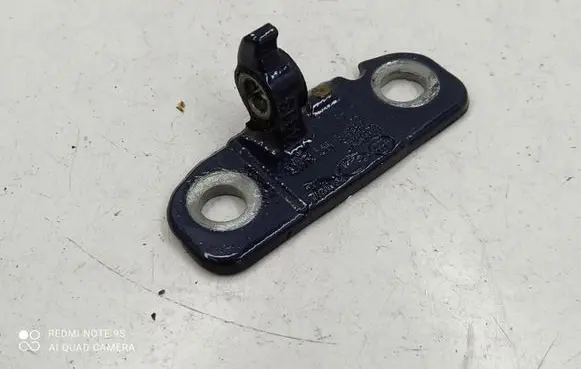 Jaguar XF X250 Rear door lower hinge