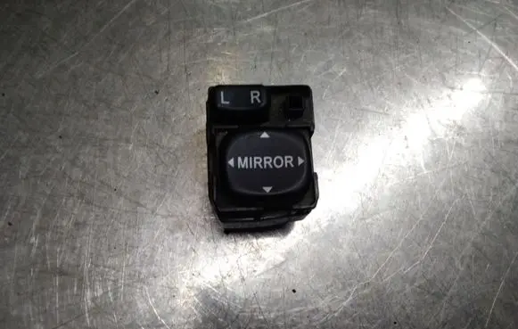 Subaru Forester SF Wing mirror switch 183575 183606