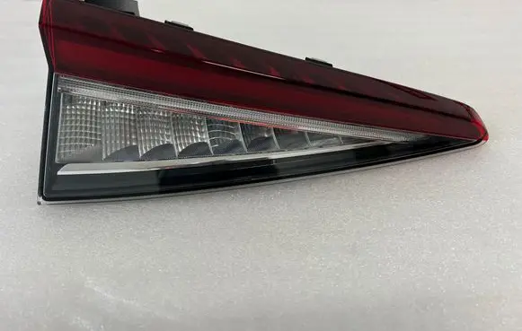 Skoda Enyaq iV Tailgate rear/tail lights 5LE945307C 00028518