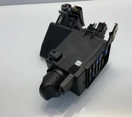 Mercedes-Benz E W210 Light switch 2105450104 A2105450104