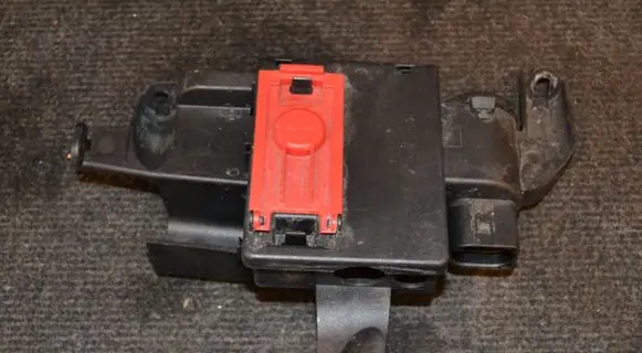 Audi Q7 4M Other engine bay part 4M0941823A