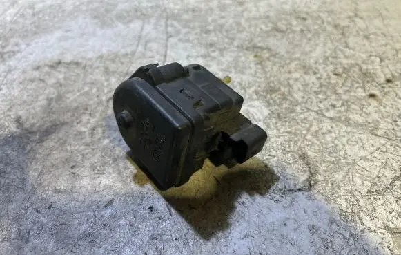Renault Laguna II Headlight level adjustment motor 8200006664 00816400