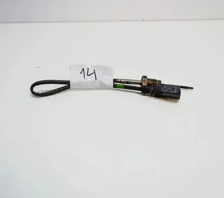 Audi A4 S4 B8 8K Oil temperature sensor 03L906088FH