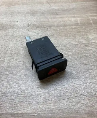 Volkswagen Golf IV Hazard light switch 1J0953235A 1J0953235B