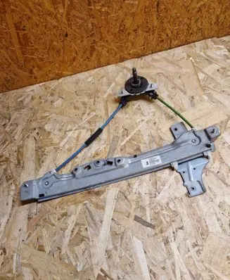 Peugeot 208 I Rear door manual window regulator 9673153980 32560000