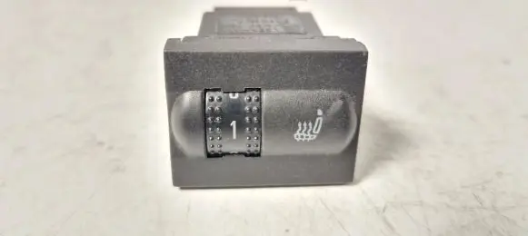 Skoda Fabia Mk1 (6Y) Seat heating switch 6Y0963564A