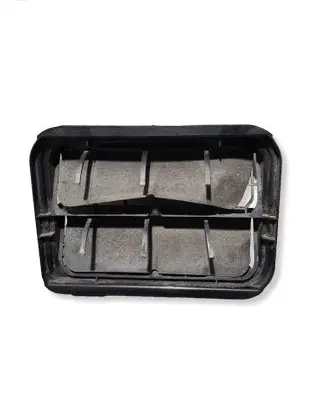 Renault Twingo II Quarter panel pressure vent 7700838358