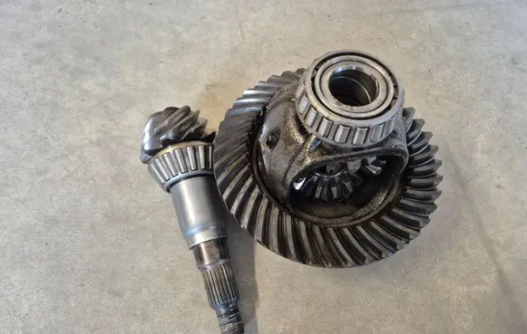 Mitsubishi L200 Front differential 3541A017