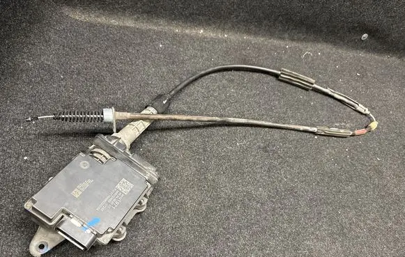 Chevrolet Camaro Hand brake/parking brake motor 84121971 2004030701 688250455
