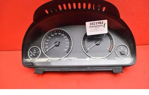Speedometer (instrument cluster)