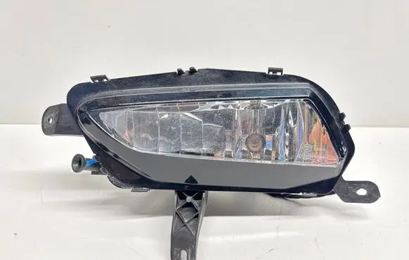 Opel Astra K Front fog light 13401153 662588537