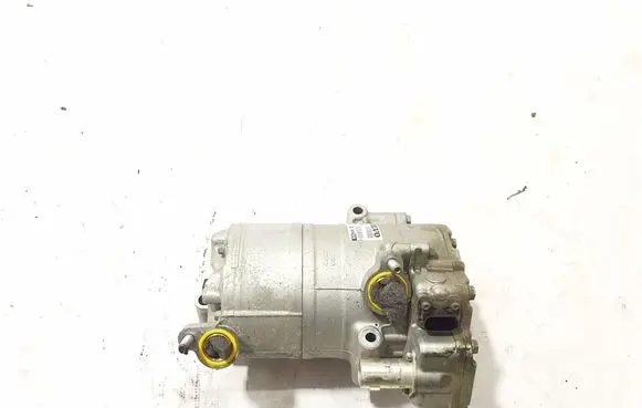 Volvo V60 Air conditioning (A/C) compressor (pump) 32260523