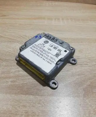 Volkswagen PASSAT B5 Airbag control unit/module 1J0909604 Smash