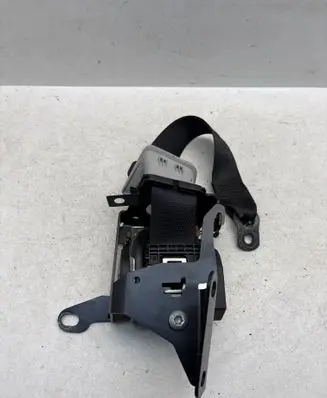 Mercedes-Benz CLS C219 Rear seatbelt 602953100 2198600214