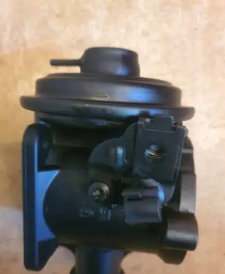 BMW 5 E60 E61 EGR valve 70045000 09t272 7804380
