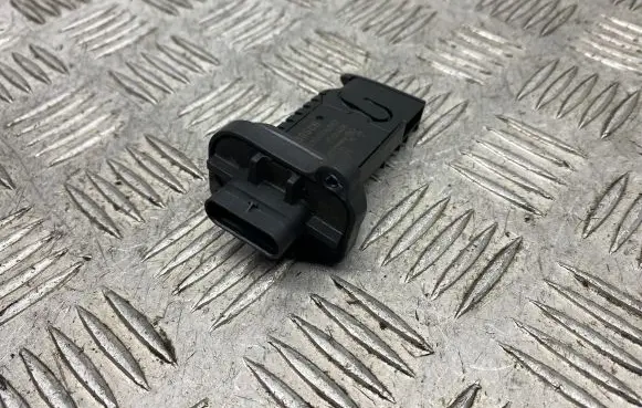 Mini One - Cooper Coupe R56 Mass air flow meter 8506408 0281006092