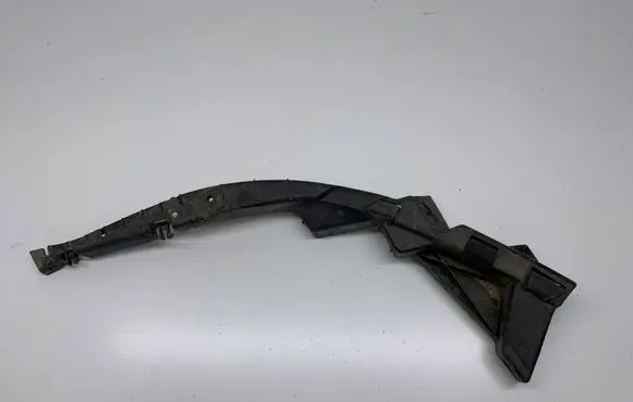 Volkswagen PASSAT B5 Front bumper mounting bracket 3B0807049 3B0807049C