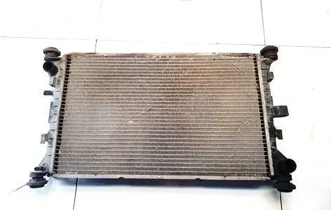 Ford Focus Coolant radiator xs4h8c342da 8806d04