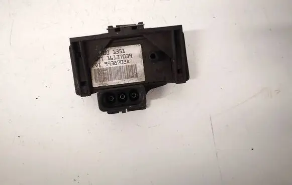 Opel Vectra B Air pressure sensor GM466
