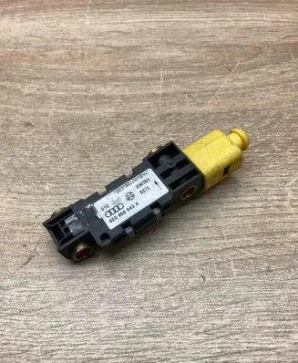 Audi A4 S4 B5 8D Airbag deployment crash/impact sensor 8E0959643A