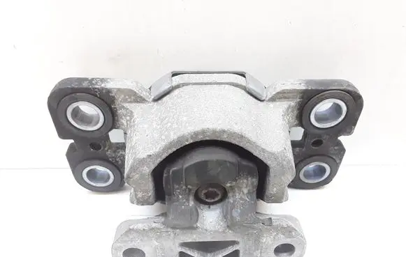 Volvo V70 Engine mount bracket 6G927M121NF