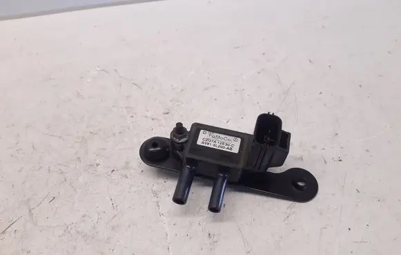 Ford Focus Exhaust gas pressure sensor AV615L200AB CZQ7A12E30C