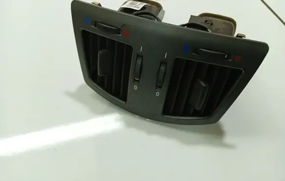 BMW 7 E65 E66 Dash center air vent grill 64227002395