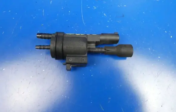 Mercedes-Benz GLA W156 X156 Turbo solenoid valve A0025407097 48B43625C02