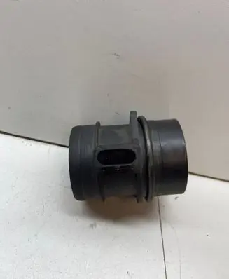 Volkswagen Tiguan Mass air flow meter F00C2G7046