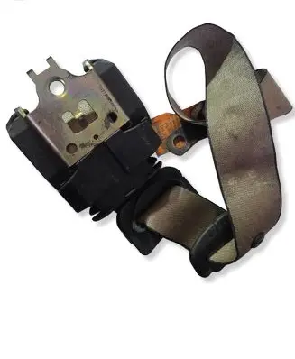 BMW 5 E39 Front seatbelt 8217388