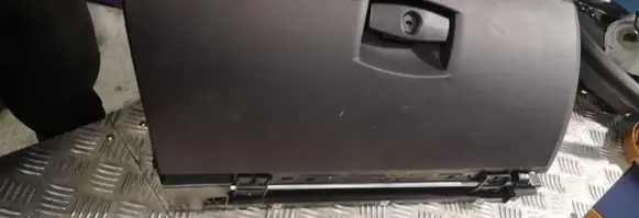 BMW 5 E60 E61 Glove box 51167034080