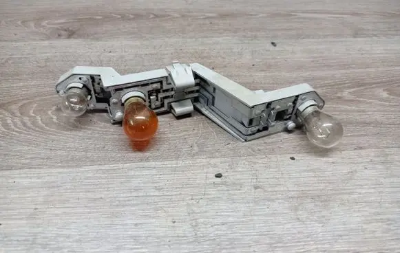 Tail light part